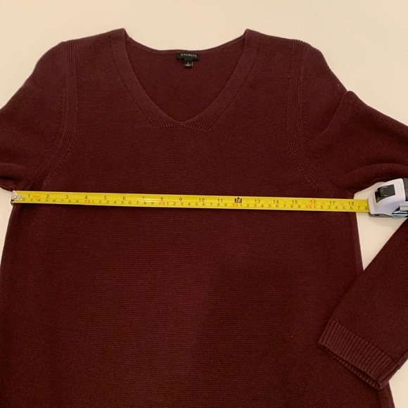Talbots Women's V-Neck Sweater in Burgundy - Picture 4 of 7